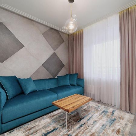 Wowell Apartments Odessa Ngoại thất bức ảnh