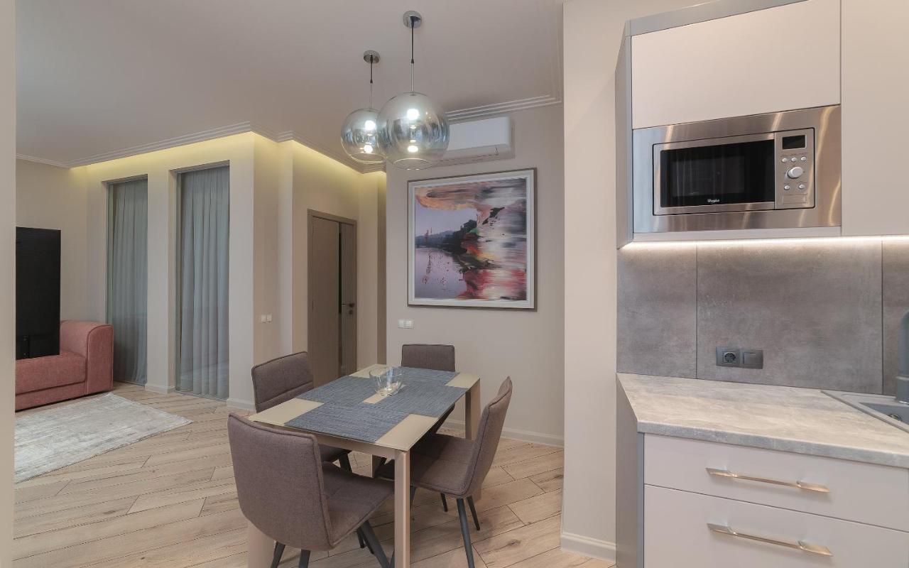 Wowell Apartments Odessa Ngoại thất bức ảnh