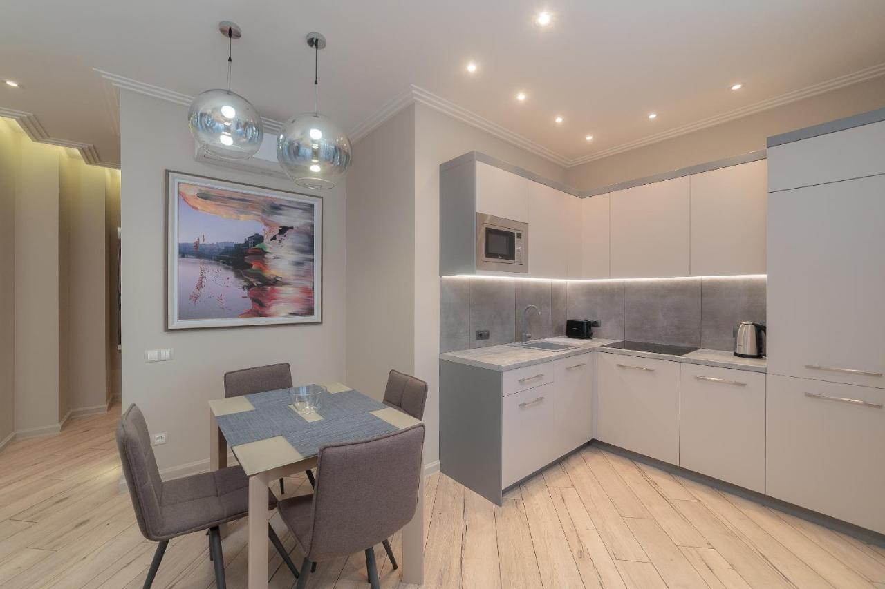 Wowell Apartments Odessa Ngoại thất bức ảnh